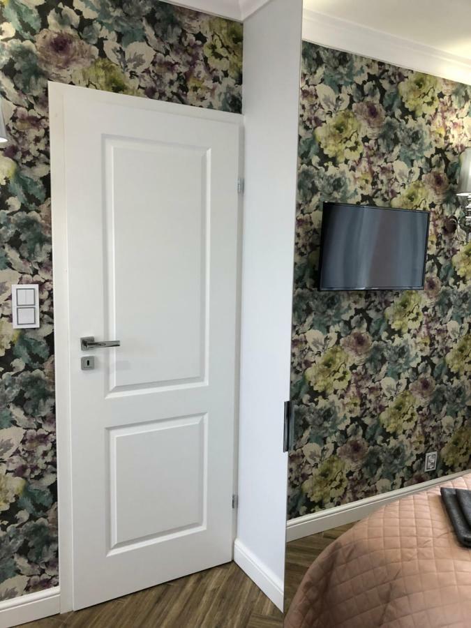 Family Sauna Apartments: Downtown Comfort With Private Wellness Apartment *